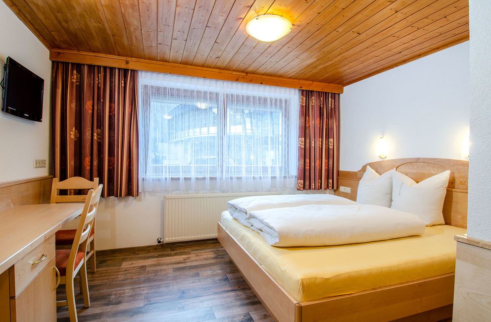 Doppelzimmer ohne Balkon - Ischgl Hotel Garni Golfais