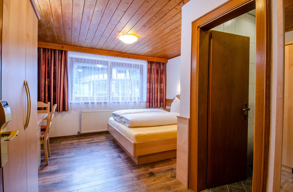 Doppelzimmer ohne Balkon - Ischgl Hotel Garni Golfais